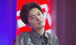 李健爆料明星视频,明星幕后视频曝光，真实一面令人震惊