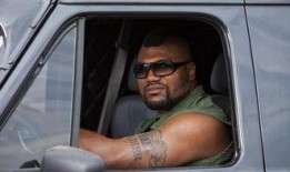 天龙敢死队在线观看,热血激战，在线重温传奇英雄